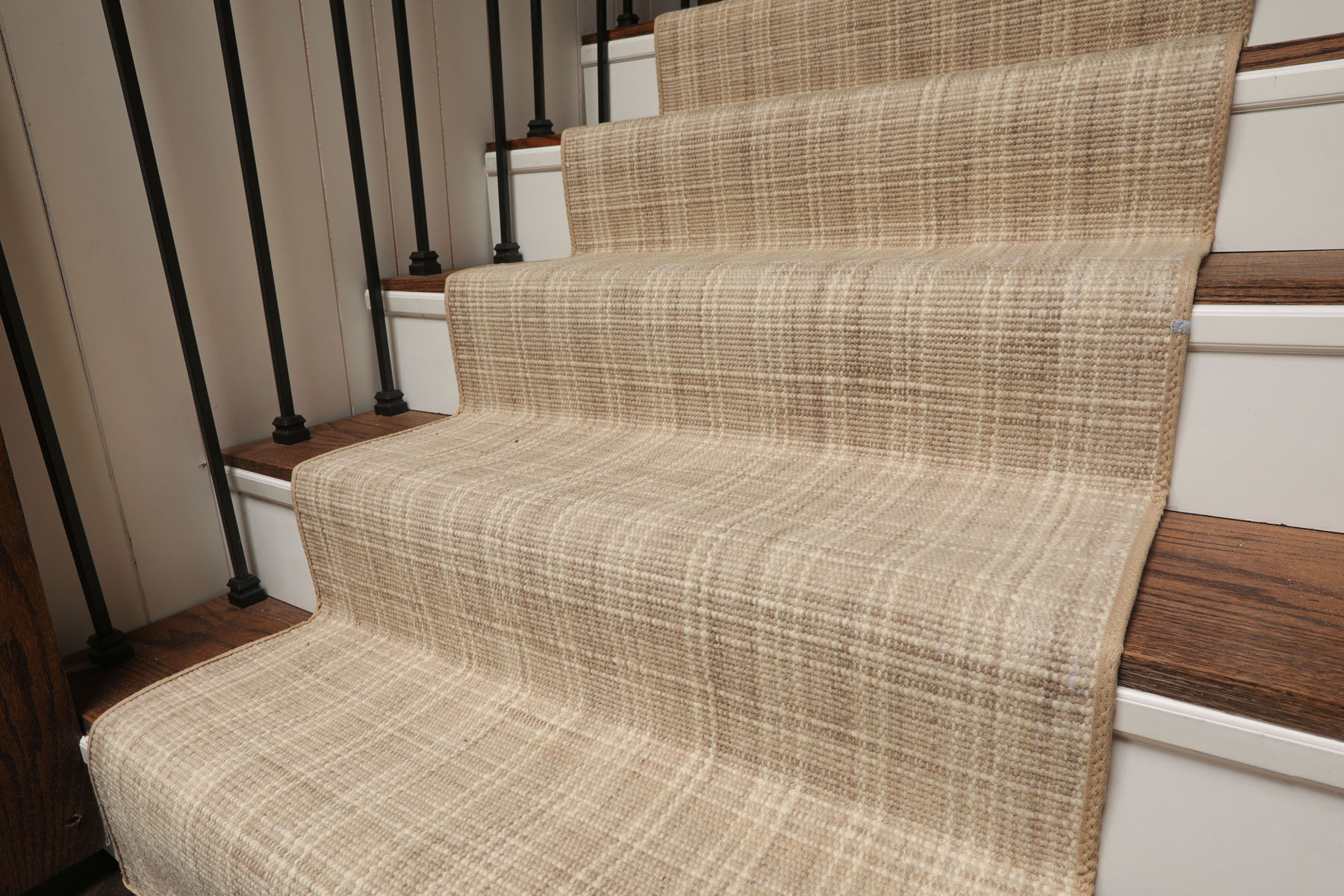 Multi Size Handmade Wool Stair/Hallway Runner 31 inch Wide Upto 40 feet Length - Picture 16 of 36