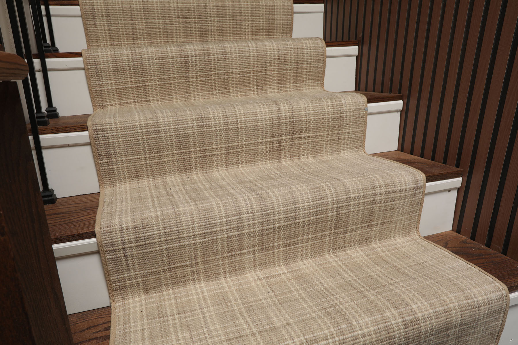 Multi Size Handmade Wool Stair/Hallway Runner 31 inch Wide Upto 40 feet Length - Picture 10 of 36