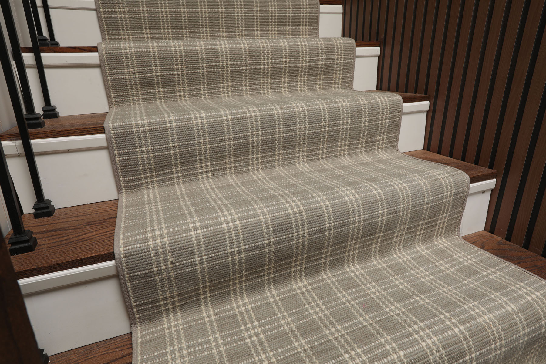 Multi Size Handmade Wool Stair/Hallway Runner 31 inch Wide Upto 40 feet Length - Picture 28 of 36